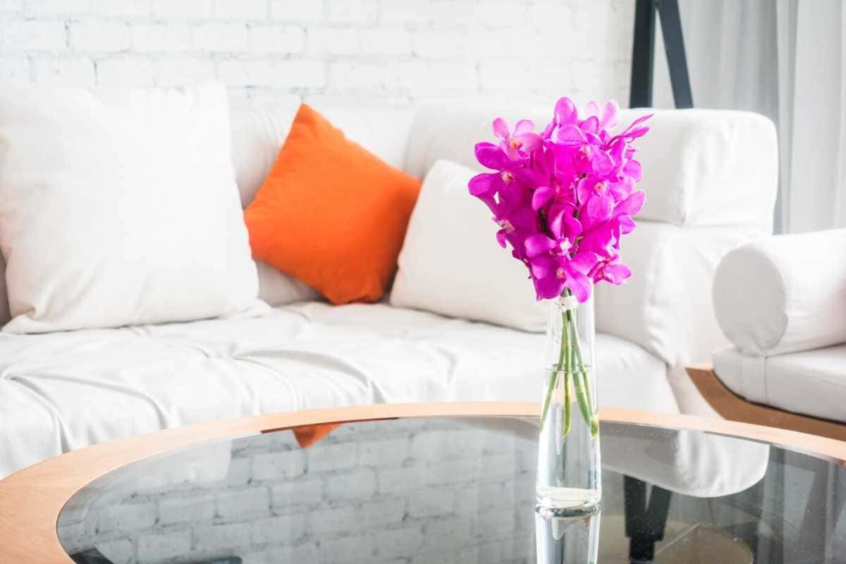 Flores na decoração: como deixar a casa com cara de luxo sem pesar no bolso