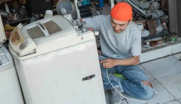 Como saber se vale a pena consertar sua máquina de lavar