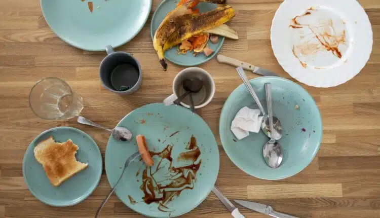 O item comum na cozinha que pode estar estragando seu almoço